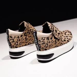 Atozfootwear Women Fashion Wedge Leopard Leopard Sneakers